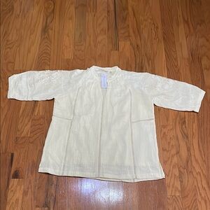Women’s NWT  Ivory Embroidered Blouse Magnolia Guaze Tunic Size 1X